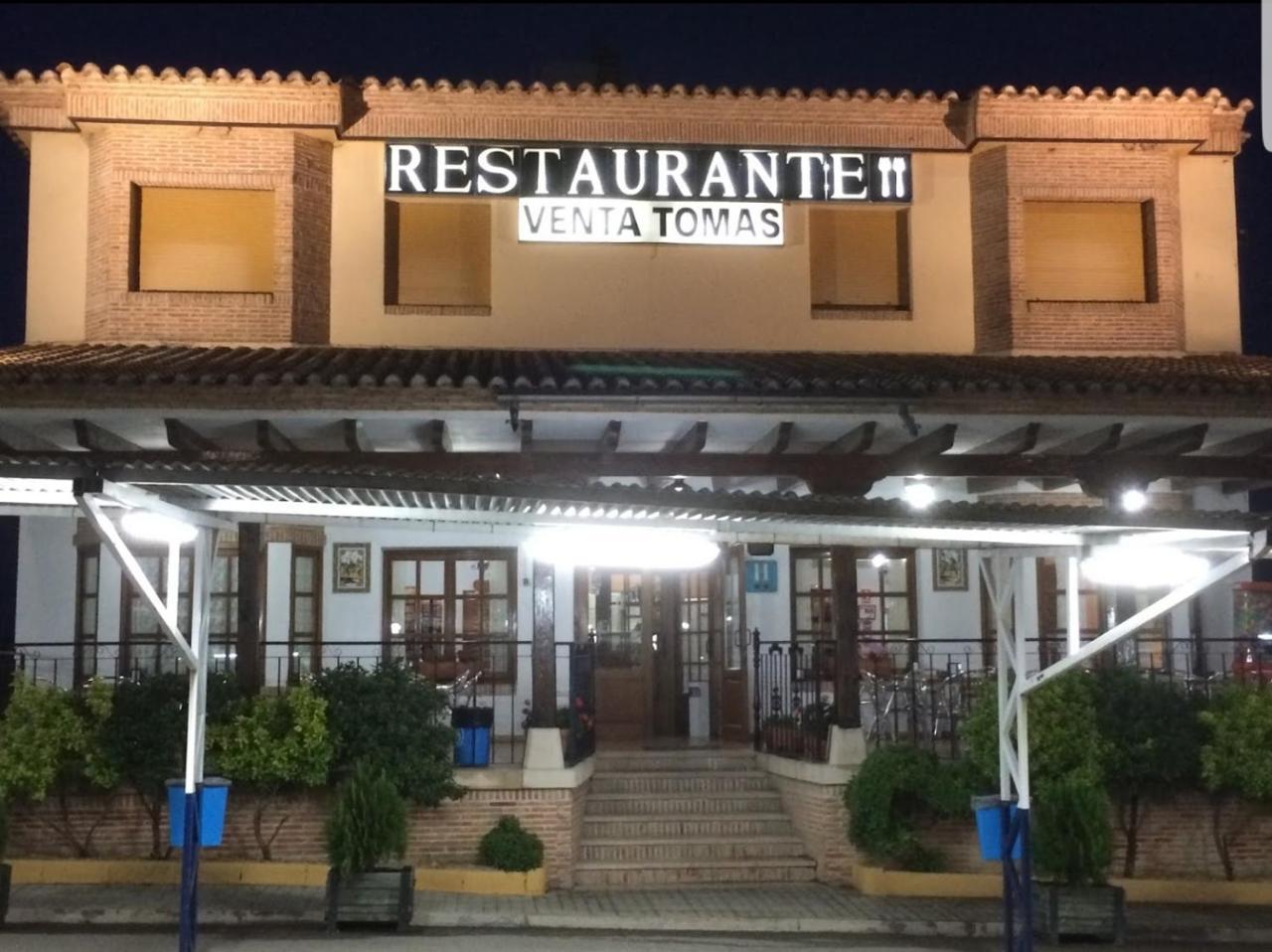 Hotel-Restaurante Venta Tomas Almuradiel Екстер'єр фото